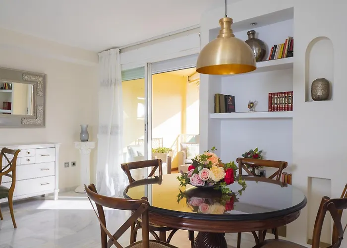 Cubo's Bono Free Parking شقة ماربيا