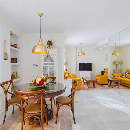 Cubo's Bono Free Parking *